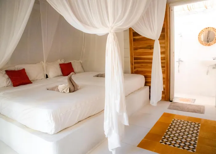 La Royale Nusa Penida Lodge *