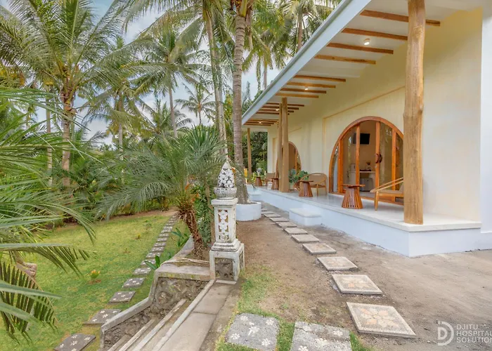 La Royale Nusa Penida Lodge